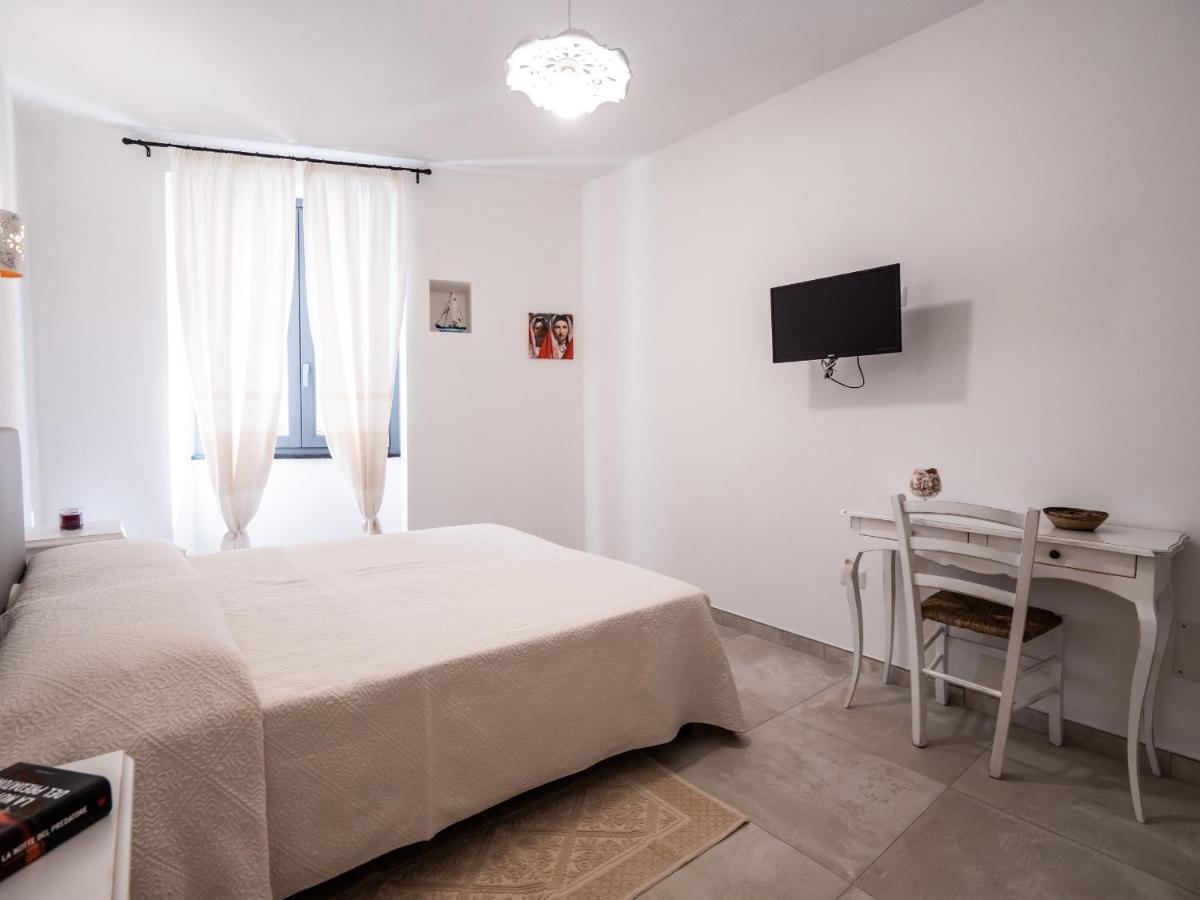 Affittacamere Solki SantʼAntìoco Exteriér fotografie
